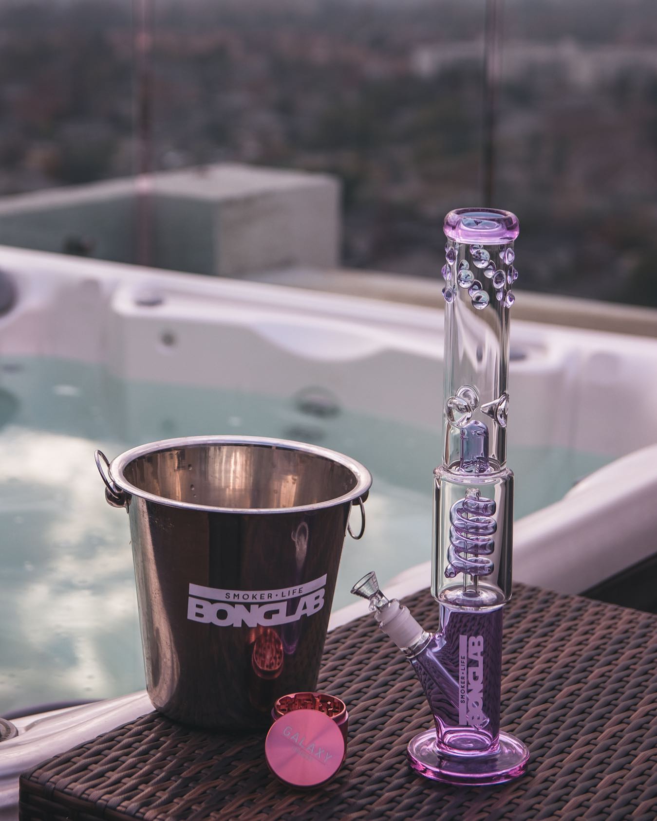 bonglab_smokerlife_1711596969272413 (1) bonglab smokerlife 1711596969272413 1
